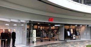 H & M